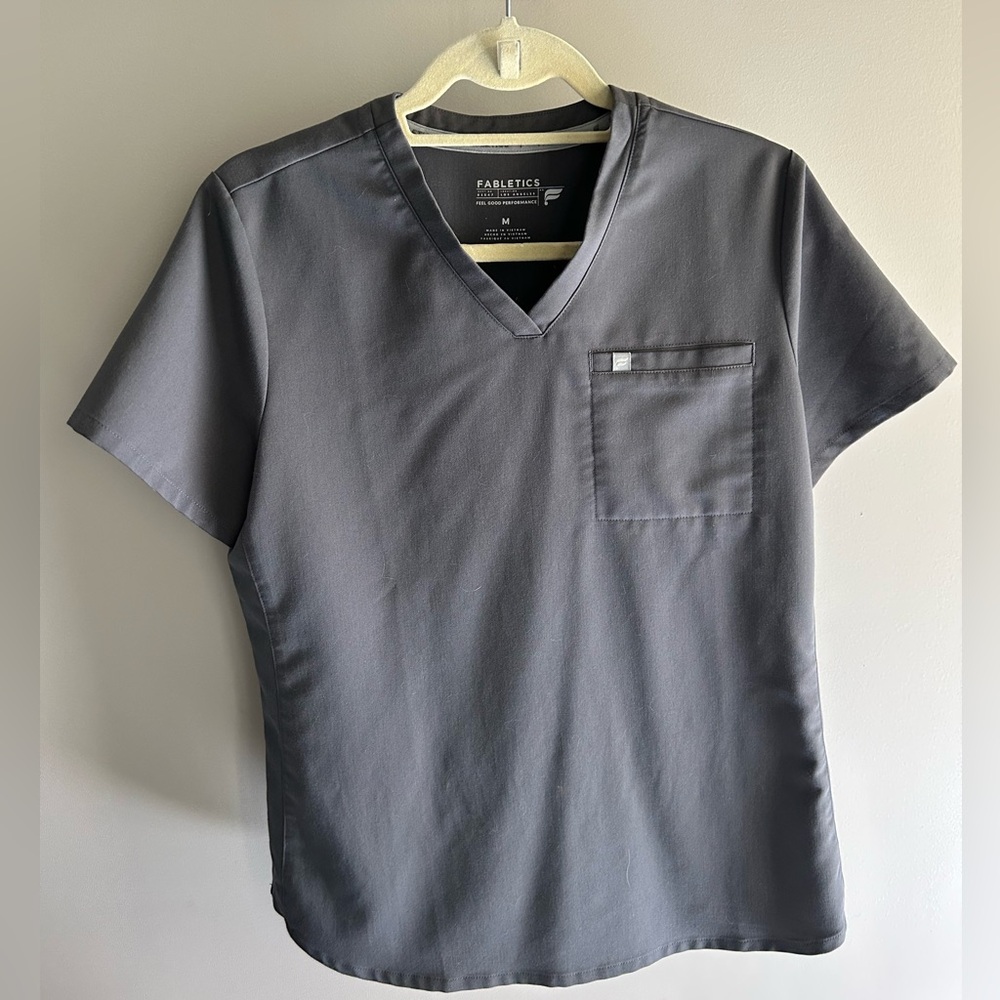 Fabletics scrub top M women’s